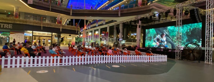 Festive Plaza is one of Tampines Ctr.