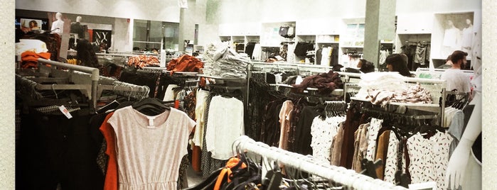 H&M is one of The 15 Best Clothing Stores in Nashville.