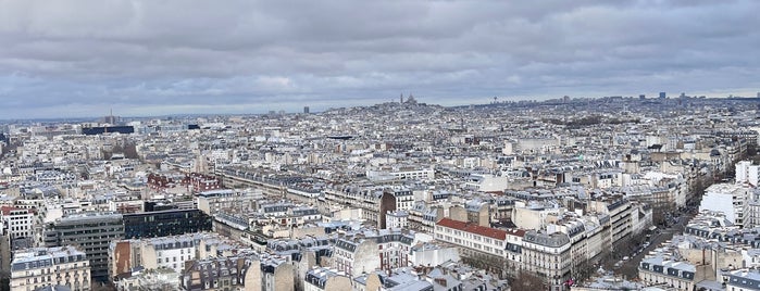 L'annexe montmartre is one of Paris.
