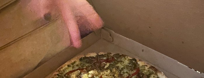 Screamer’s Pizzeria is one of Vegan.