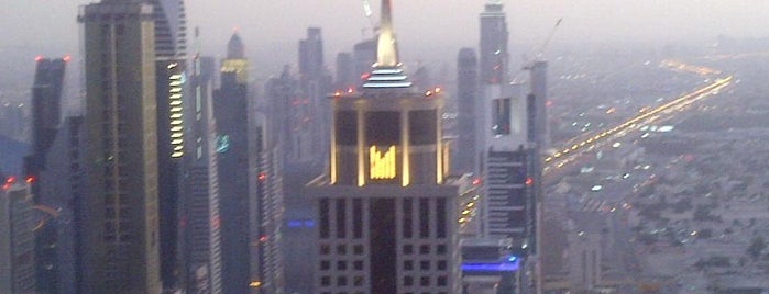 Millennium Plaza Hotel is one of สถานที่ที่ HALA ถูกใจ.