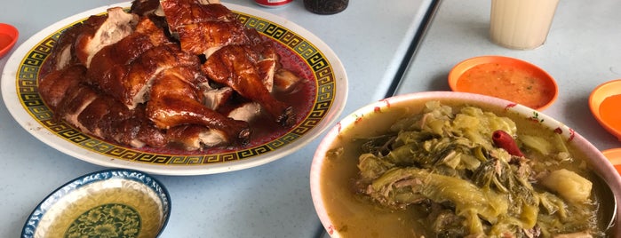 Restoran Wei Kee (Roasted Goose & Duck) is one of สถานที่ที่ David ถูกใจ.