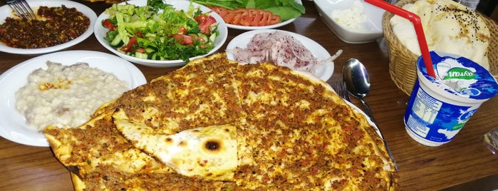 Buca Lezzet Durağı is one of Locais curtidos por Mutlu.
