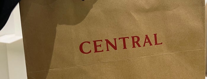 Central Department Store is one of Mall Rat Badge.