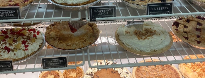 Oak St. Pie Co. is one of Want to visit.