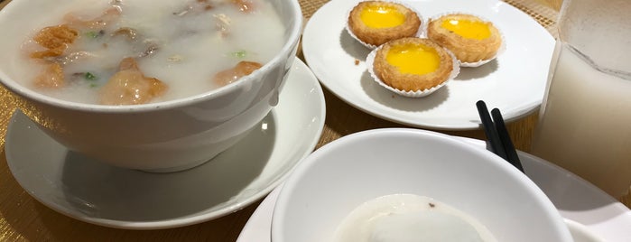 Crystal Jade Kitchen 翡翠小厨 is one of Singapore noms.