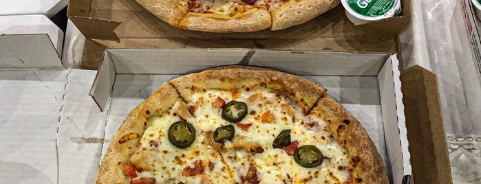 Papa John's Pizza is one of YASS : понравившиеся места.