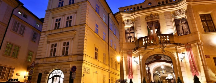 Národní Banka Vín is one of Prague.
