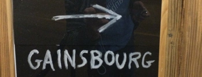 Gainsbourg is one of สถานที่ที่บันทึกไว้ของ Antonia.