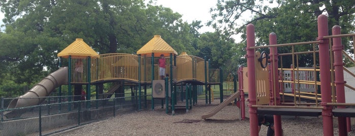 Zilker Park Playground is one of Lugares favoritos de Brian.