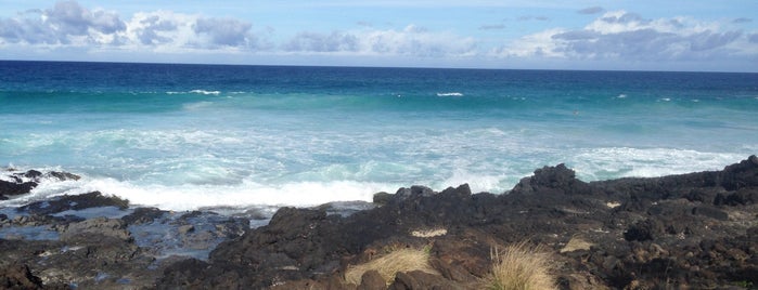 Manini'owali Beach is one of Tempat yang Disukai Brian.