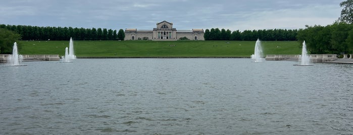 Forest Park Grand Basin is one of Best St. Louis Attractions.