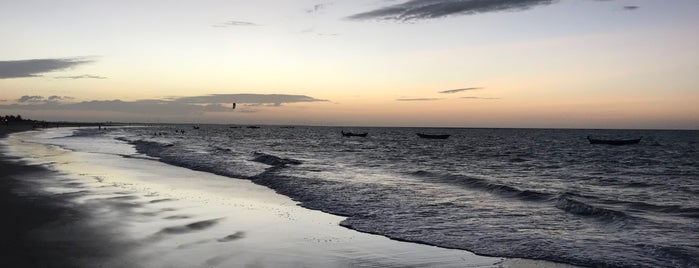 Praia do Coqueiro is one of Praias so as melhores.