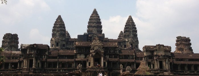 Angkor Wat (អង្គរវត្ត) is one of Wonders of the World.