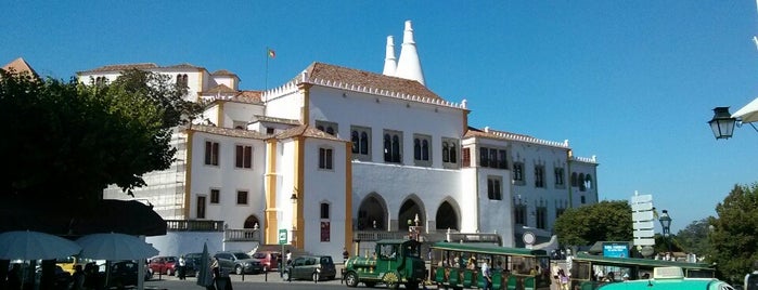 Palácio Nacional de Sintra is one of Lisbona.