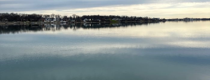 Isle View Park is one of Buffalo.
