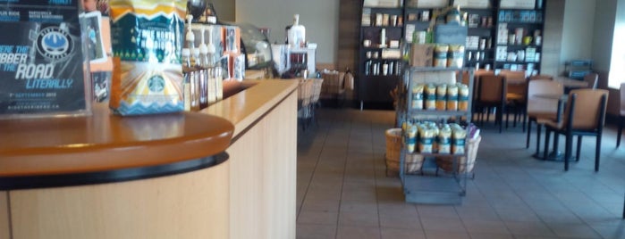 Starbucks is one of Orte, die Carol gefallen.