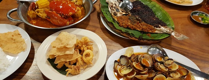Dinar Seafood is one of SEAFOOD FAVORITE.