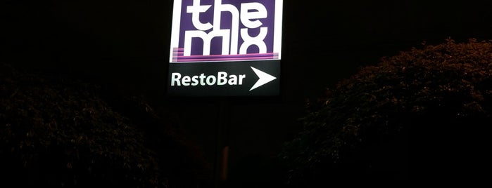 The Mix Holiday Inn is one of Ο.