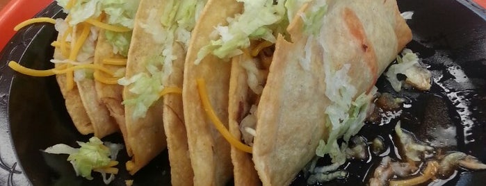 Filiberto's Mexican Food is one of สถานที่ที่ Dominic ถูกใจ.