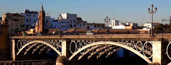 Puente de Isabel II 'Puente de Triana' is one of Siviglia.