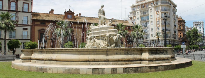 Puerta de Jerez is one of Carmen de Sevilla. Escenarios | Locations.