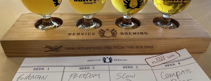 Service Brewing Co is one of Derekさんのお気に入りスポット.