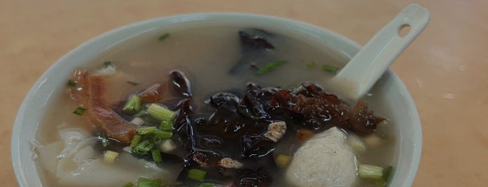Chop Hing Huong (興園餐室 ) is one of Sibu makan.