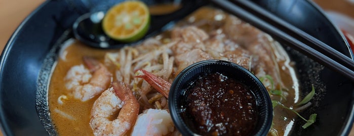 Lau Ya Keng (阳春台 or 上帝庙food court) is one of places to eat.