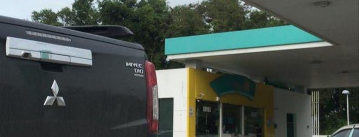 Petronas Bt. 8 Labuk By Pass is one of Fuel/Gas Stations,MY #8.