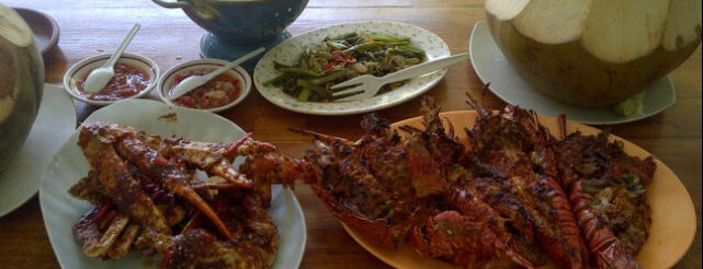 Panggangan Puspita, Kedonganan Beach is one of Great Food, Good Price.