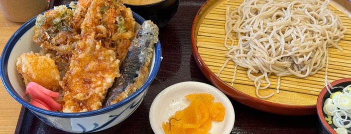 天丼てんや is one of 飲食店.