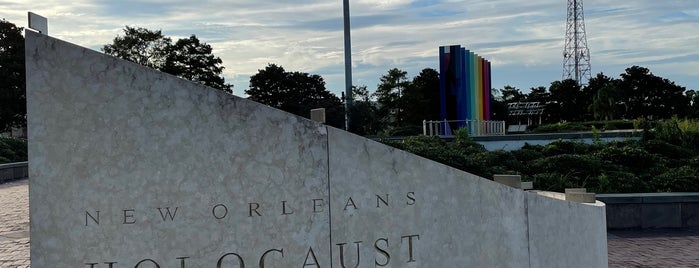 Holocaust Memorial is one of Locais curtidos por Andrew.