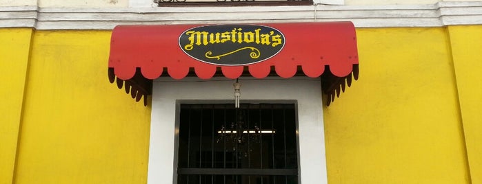 Mustiola's is one of สถานที่ที่ Agu ถูกใจ.