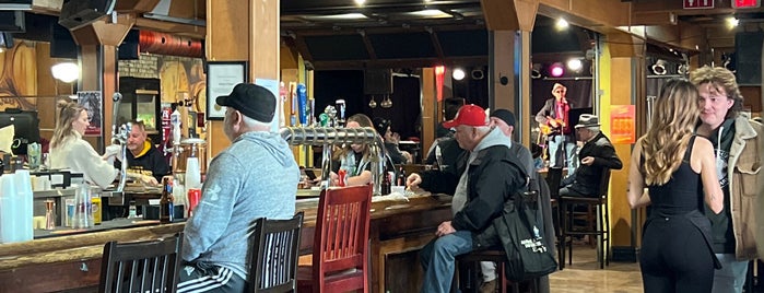 Bobby O'Briens' Irish Pub is one of Waterloo.