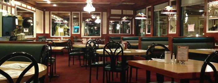 Lexington Diner & Pancake House is one of Posti salvati di Lizzie.