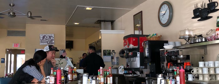 Bobbie's Cafe is one of San Jose Old School.