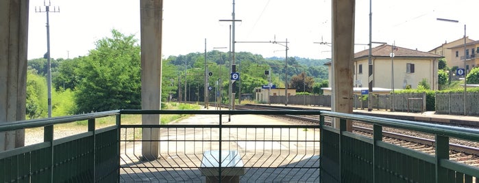 Stazione Bucine is one of Linea FS Firenze-Arezzo.