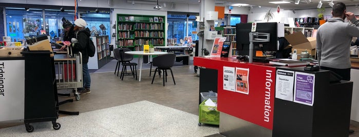 Bredängs bibliotek is one of Stockholms stadsbibliotek.