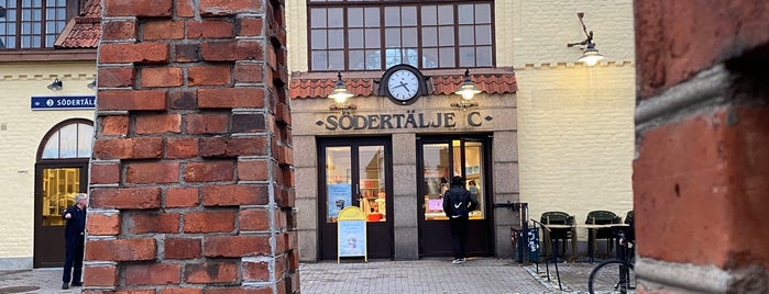 Södertälje Centrum (J) is one of SE - Sthlm - Pendeltåg.