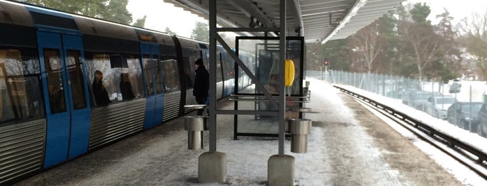 Stureby T-Bana is one of Stockholm T-Bana (Tunnelbana/Metro/U-Bahn).