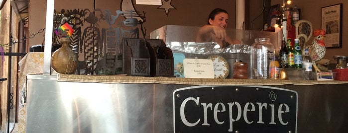 Creperie is one of Andreanaさんのお気に入りスポット.