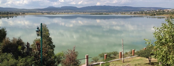 La Trattoria Del Lago is one of Orte, die Georgina gefallen.