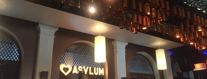 Asylum Lounge Bar is one of Food Hunting SL1.