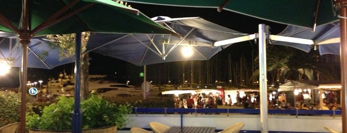 Les Voiliers Yacht Club Restaurant is one of สถานที่ที่ Mickael ถูกใจ.