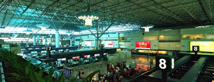 Flughafen Taiwan Taoyuan (TPE) is one of 台灣 for Japanese 01/2.