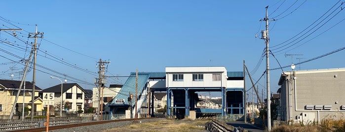 Nishi-Hanyū Station is one of 秩父鉄道秩父本線.