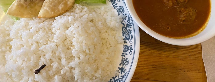 夢屋 is one of Curry.