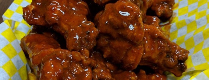 Wingnutz Buffalo - North Buffalo is one of Vacation possibilities.