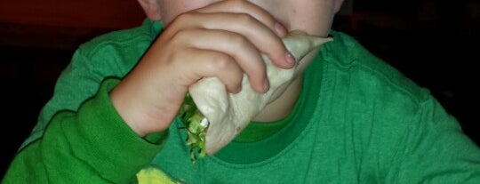 Bubba Ritos is one of Lugares favoritos de Wes.